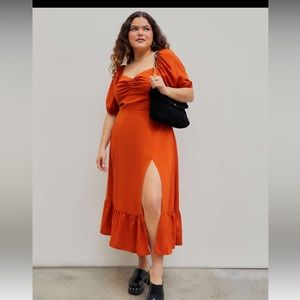 NWT Cider Curve & Plus Square Neck Twist Slit Midi Orange Dress